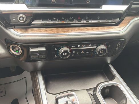 Used 2023 Chevrolet Silverado 1500 LT Trail Boss w/ Protection Package image 9