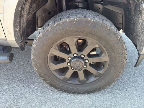 Used 2020 RAM 2500 Laramie image 11