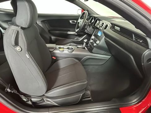 Used 2022 Ford Mustang Coupe RWD image 31