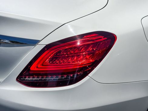 Used 2021 Mercedes-Benz C 300 Sedan image 8