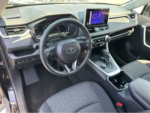 Used 2023 Toyota RAV4 XLE w/ Convenience Package AWD/4WD image 16