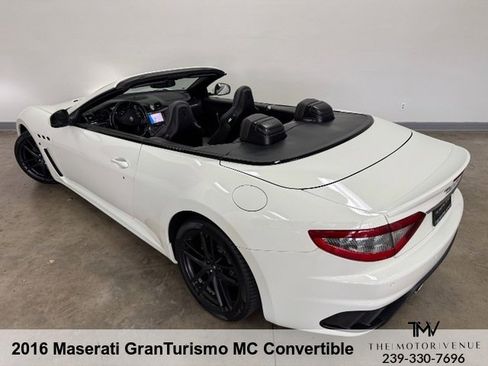 Used 2016 Maserati GranTurismo MC RWD image 11