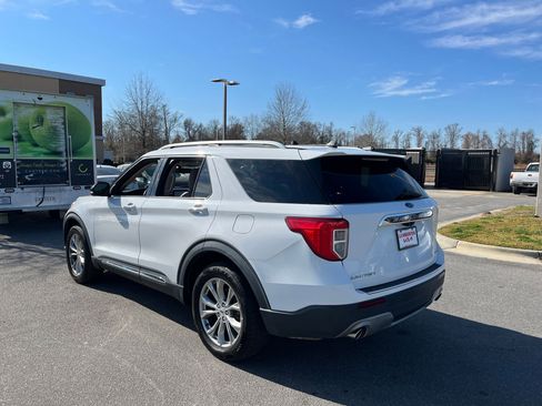 Used 2021 Ford Explorer Limited w/ Equipment Group 301A image 16