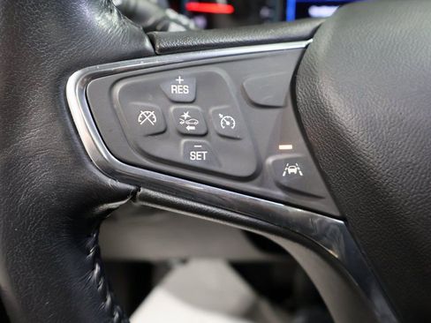 Used 2020 Chevrolet Equinox LT image 39