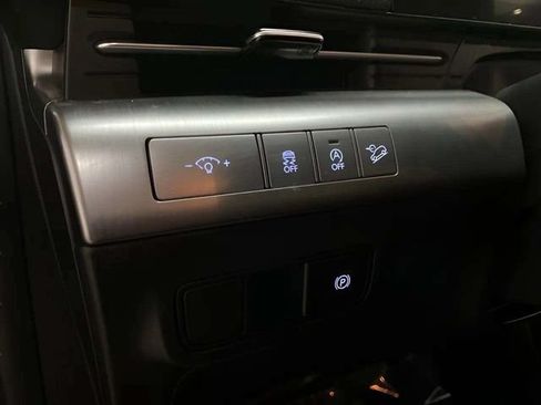 Used 2026 Hyundai Kona SE FWD image 30