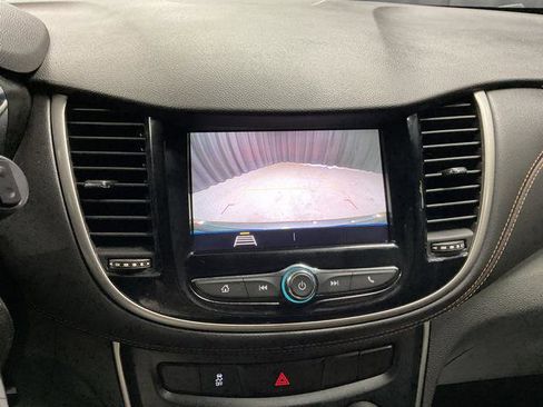 Used 2020 Chevrolet Trax LS AWD/4WD image 23