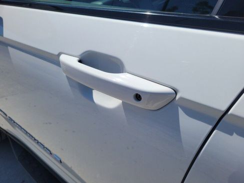 Used 2021 Jeep Grand Cherokee L Limited image 11