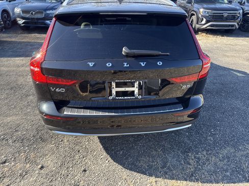 New 2026 Volvo V60 B5 Cross Country Ultra w/ Protection Package Premier image 5