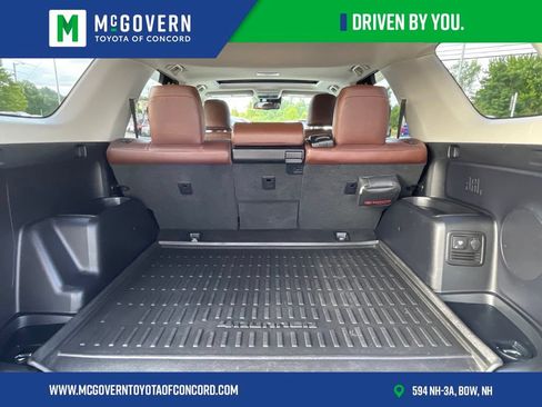 Used 2024 Toyota 4Runner Limited AWD/4WD image 33