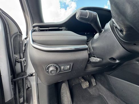 Used 2022 Jeep Compass High Altitude AWD/4WD image 25