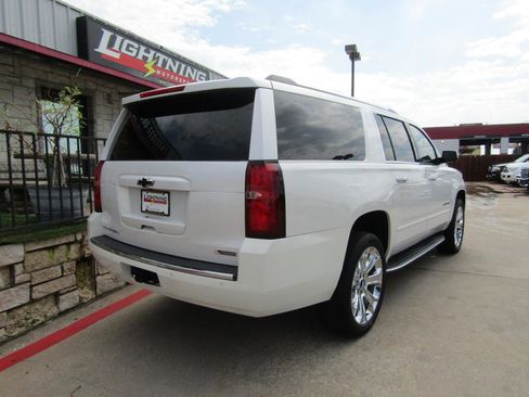 Used 2018 Chevrolet Suburban Premier w/ Max Trailering Package RWD image 4