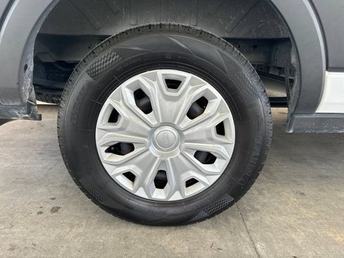 Used 2024 Ford Transit 350 XLT RWD image 19