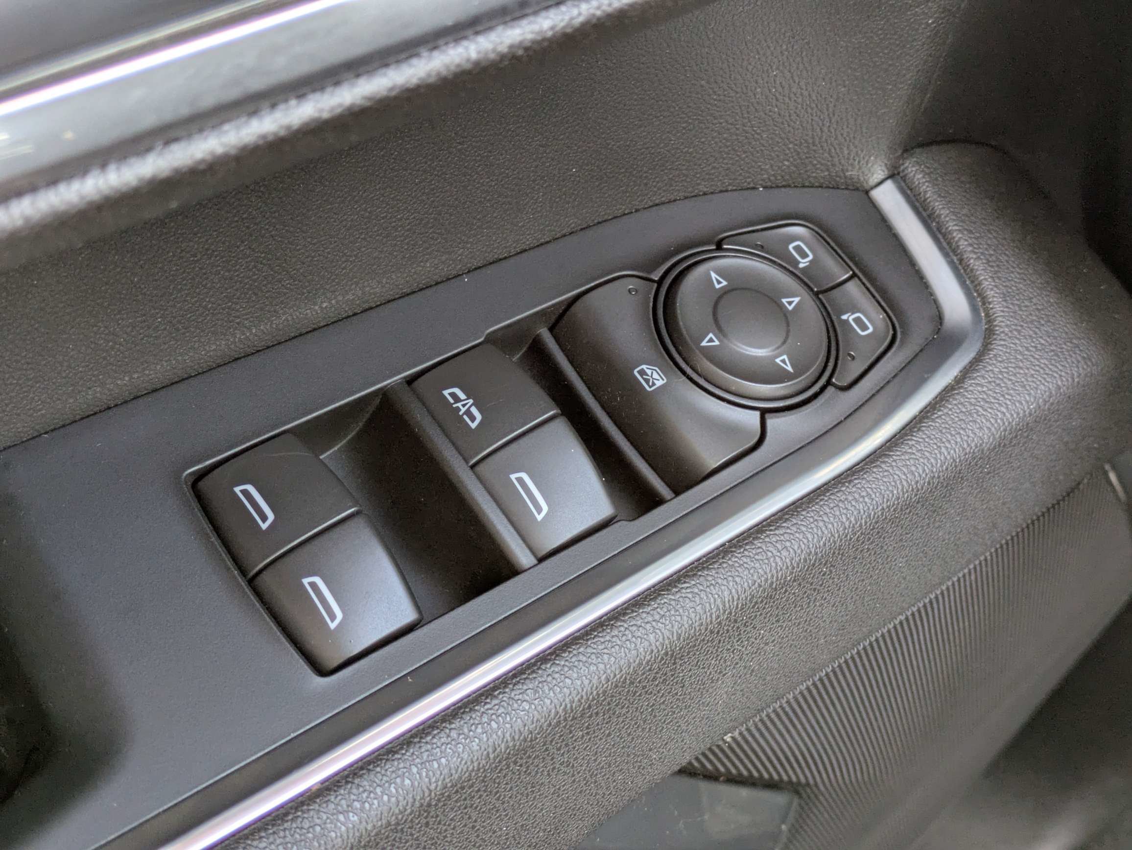 Used 2026 Chevrolet Silverado 1500 LT AWD/4WD image 19