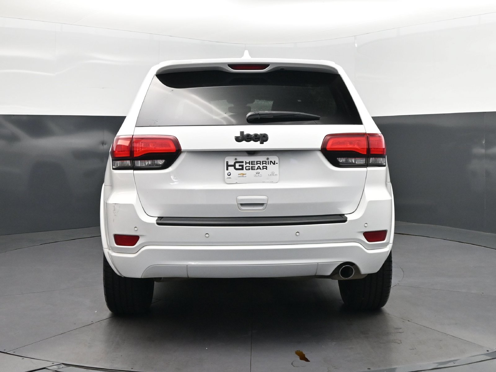 Used 2022 Jeep Grand Cherokee Laredo X RWD image 6
