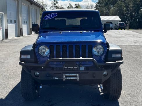 Used 2018 Jeep Wrangler Sport AWD/4WD image 9