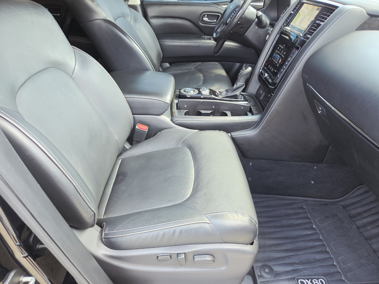 Used 2020 INFINITI QX80 Luxe w/ All-Season Package RWD image 13