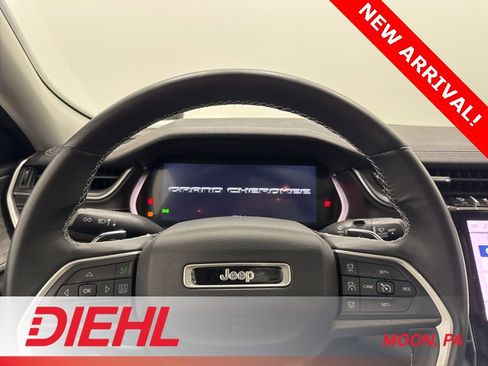 Certified 2022 Jeep Grand Cherokee Limited image 25