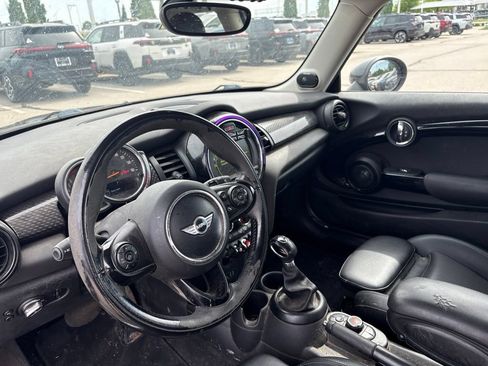 Used 2018 MINI Cooper S FWD image 4