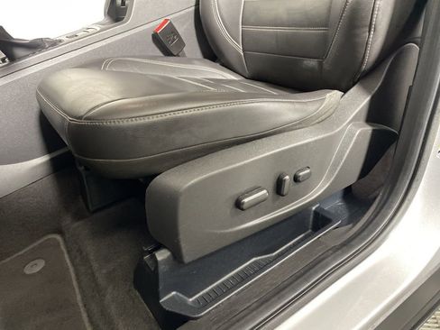 Used 2017 Ford Escape Titanium FWD image 11