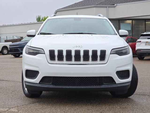 Used 2020 Jeep Cherokee Latitude w/ Cold Weather Group FWD image 3