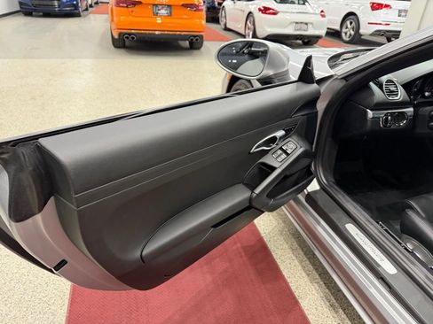 Used 2019 Porsche 718 Cayman RWD image 22