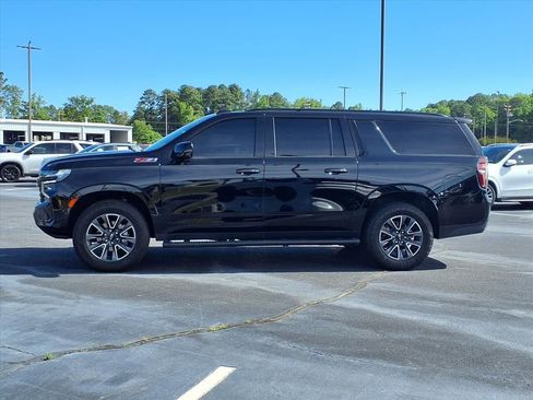 Used 2023 Chevrolet Suburban Z71 w/ Luxury Package AWD/4WD image 17