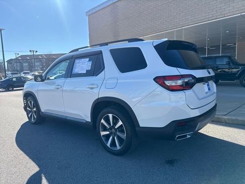 Certified 2023 Honda Pilot Elite image 2