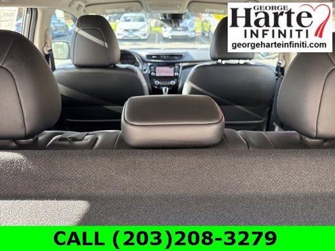 Used 2022 Nissan Rogue Sport SL image 12