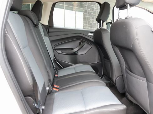 Used 2018 Ford Escape SE image 13