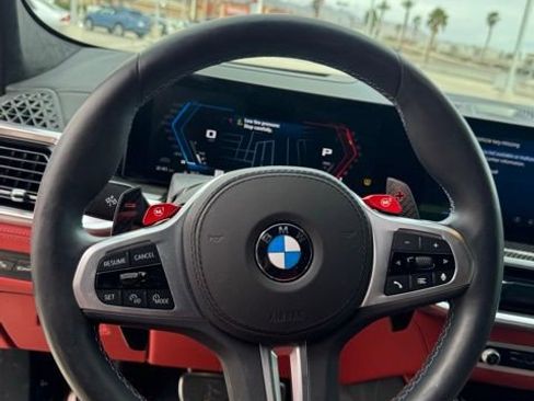 Used 2025 BMW X6 M Competition w/ Executive Package image 11