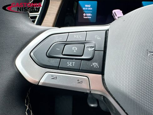 Used 2024 Volkswagen Atlas SE FWD image 11
