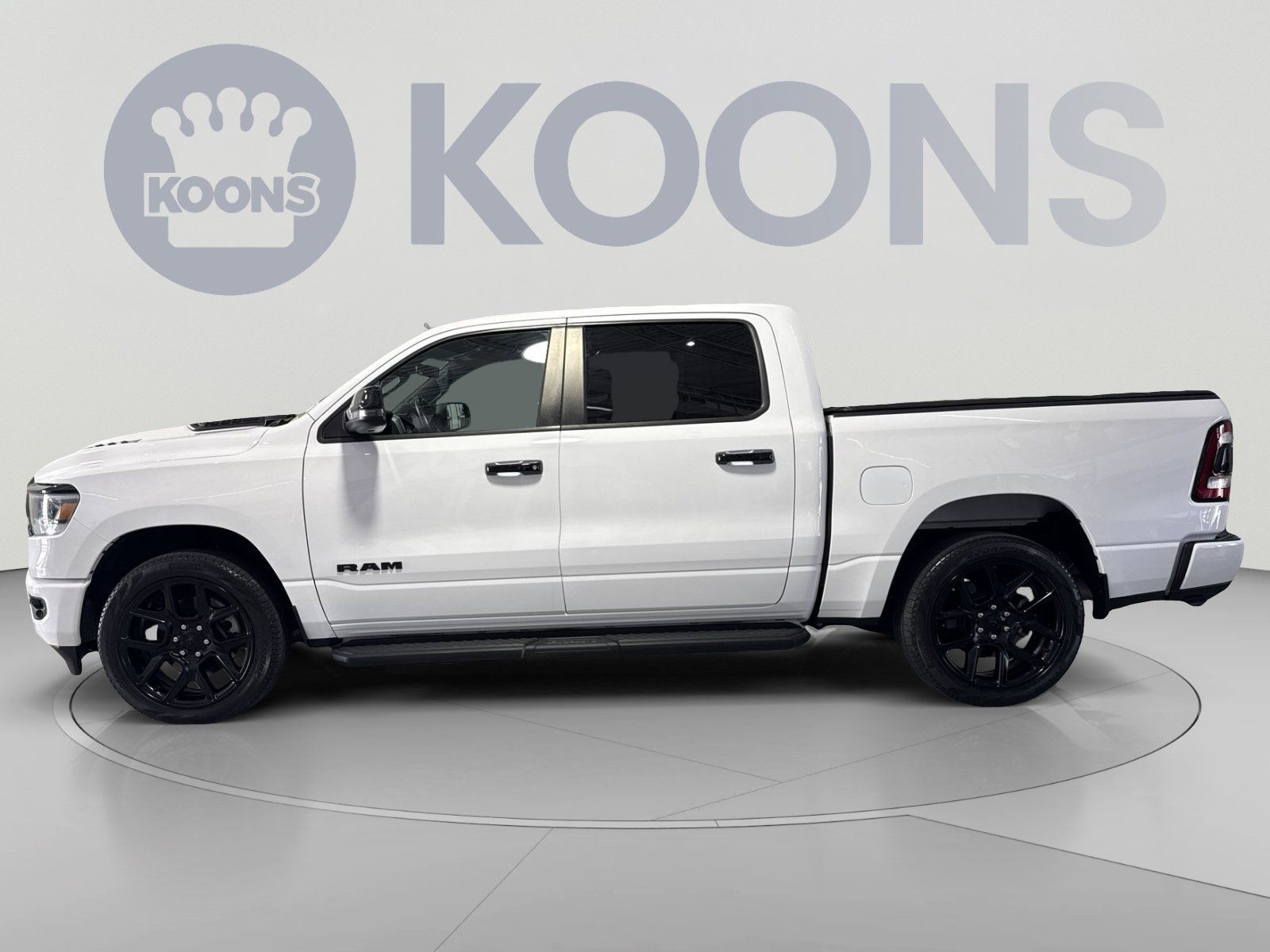 Used 2023 RAM 1500 Laramie AWD/4WD image 7
