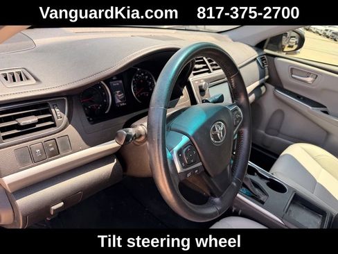 Used 2016 Toyota Camry SE FWD image 14