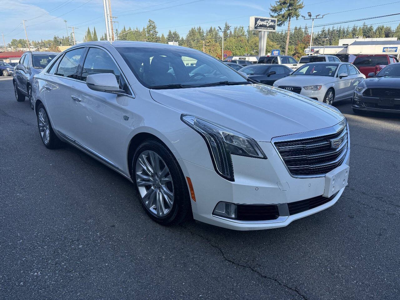 Used 2019 Cadillac XTS Luxury AWD/4WD image 3