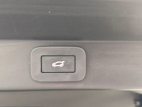 Used 2025 Land Rover Range Rover Sport SE image 30