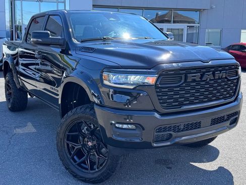 Used 2025 RAM 1500 Big Horn RWD image 1