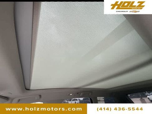 Used 2025 Volvo V90 B6 Cross Country Plus w/ Protection Package Premier AWD/4WD image 19