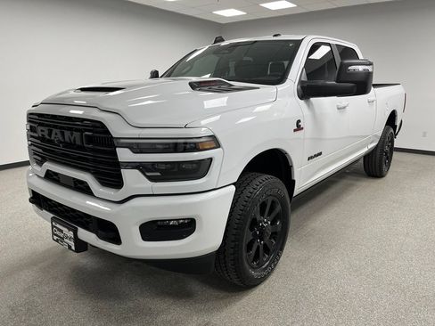 Used 2025 RAM 3500 Laramie AWD/4WD image 4