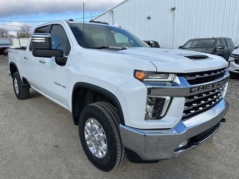 Used 2022 Chevrolet Silverado 3500 LTZ w/ LTZ Convenience Package image 7