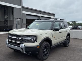 New 2025 Ford Bronco Sport Badlands w/ Badlands Tech Package AWD/4WD video 2