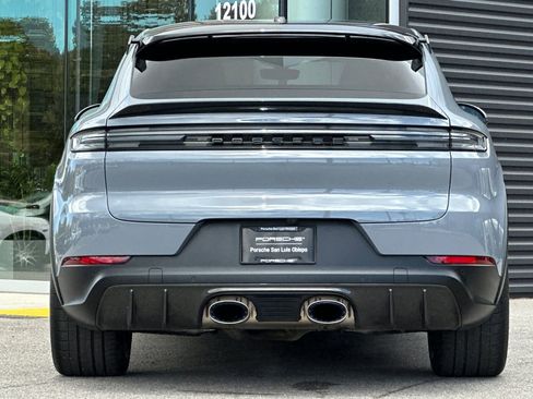 Certified 2024 Porsche Cayenne Turbo GT AWD/4WD image 7