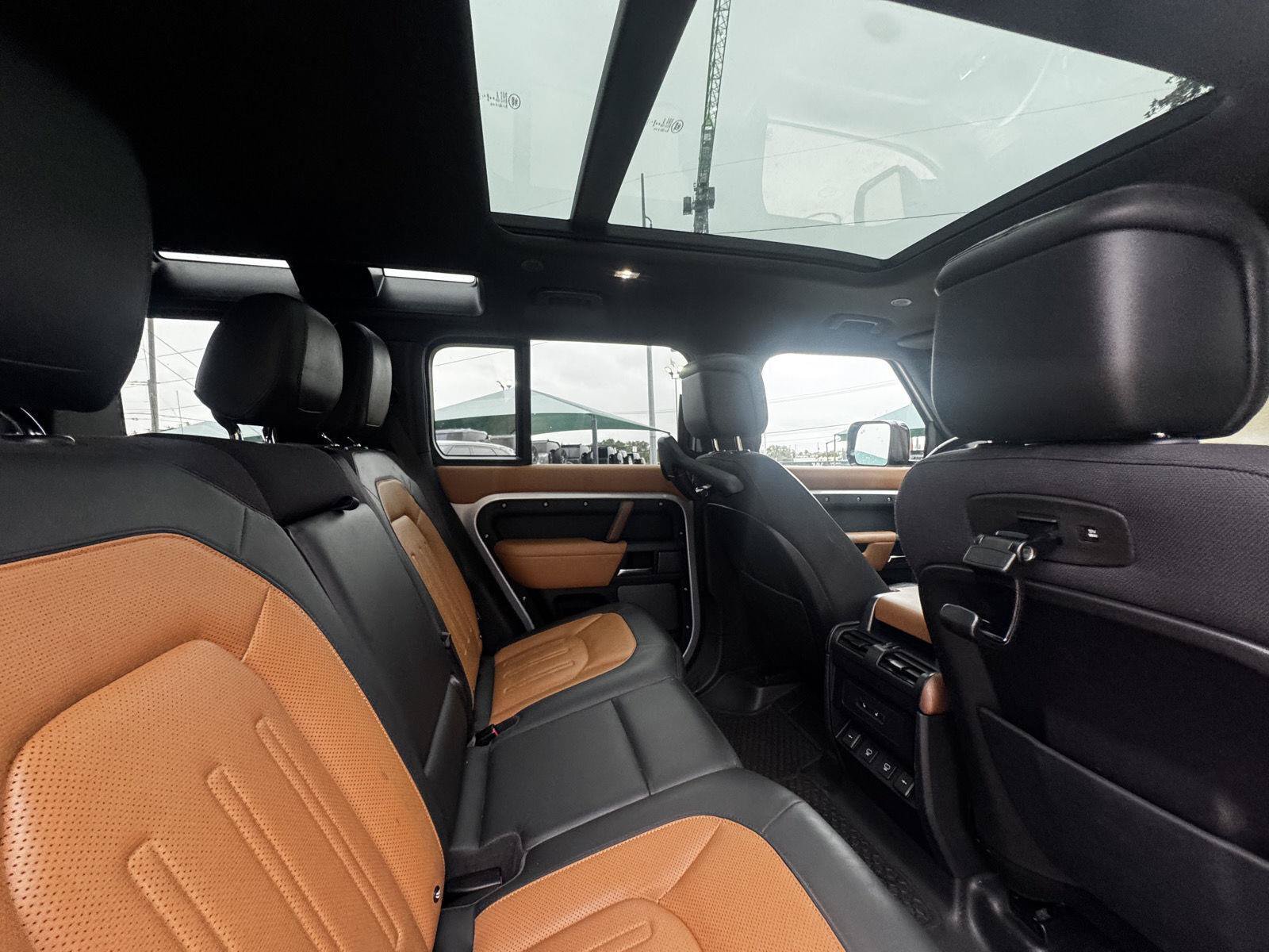 Certified 2021 Land Rover Defender 110 X AWD/4WD image 16