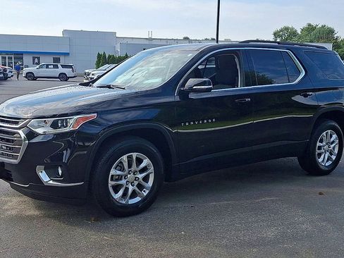 Certified 2020 Chevrolet Traverse LT w/ Driver Confidence II Package AWD/4WD image 7