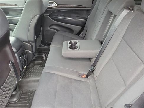 Used 2012 Jeep Grand Cherokee Laredo w/ Laredo E Group image 26