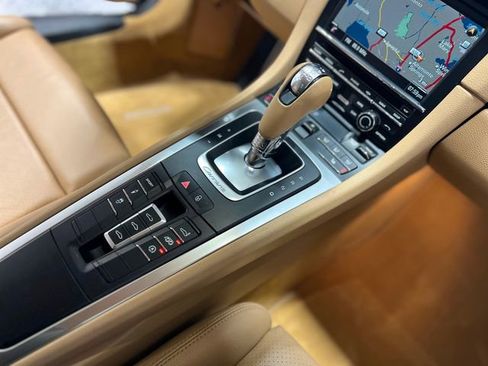 Used 2013 Porsche 911 Carrera 4S image 23