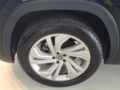 Used 2023 Volkswagen Atlas SE AWD/4WD image 8