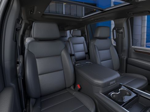 New 2026 Chevrolet Suburban Z71 w/ Comfort Package AWD/4WD image 44