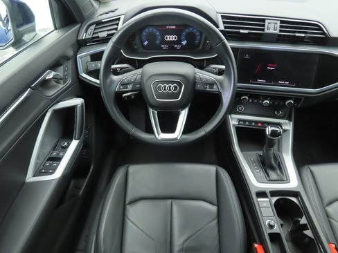 Used 2023 Audi Q3 2.0T Premium w/ Convenience Package image 10