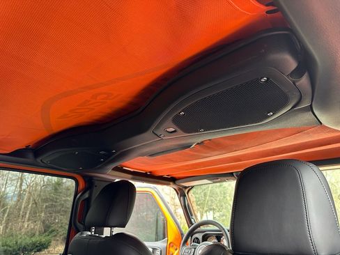 Used 2025 Jeep Gladiator Rubicon w/ Convenience Group image 30