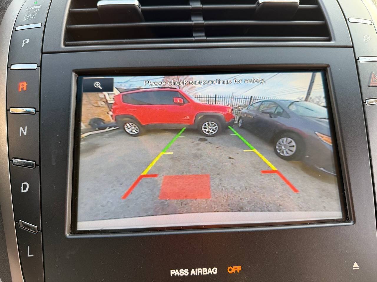 Used 2015 Lincoln MKZ Hybrid FWD image 13